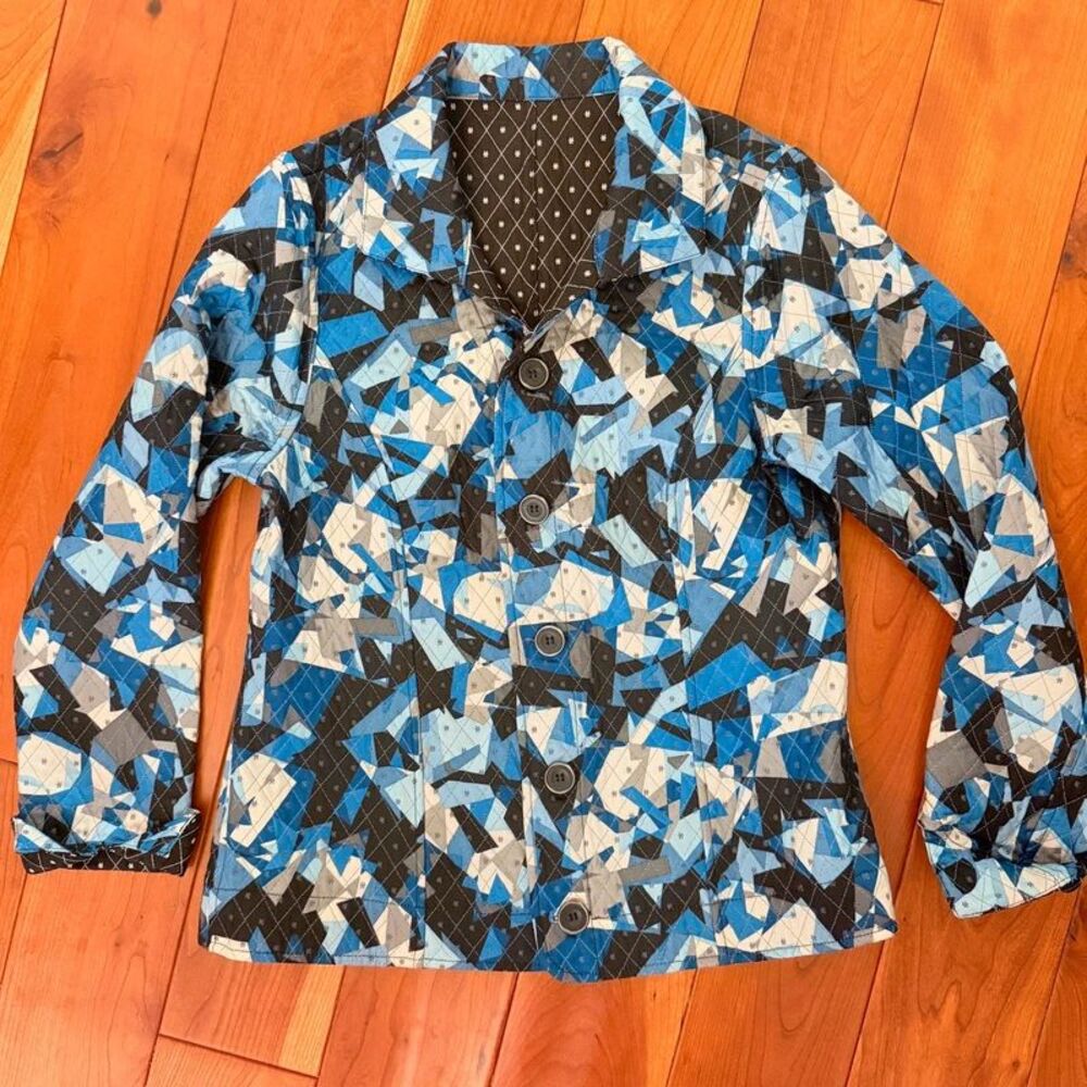 Women’s reversible jacket Med/Lrg